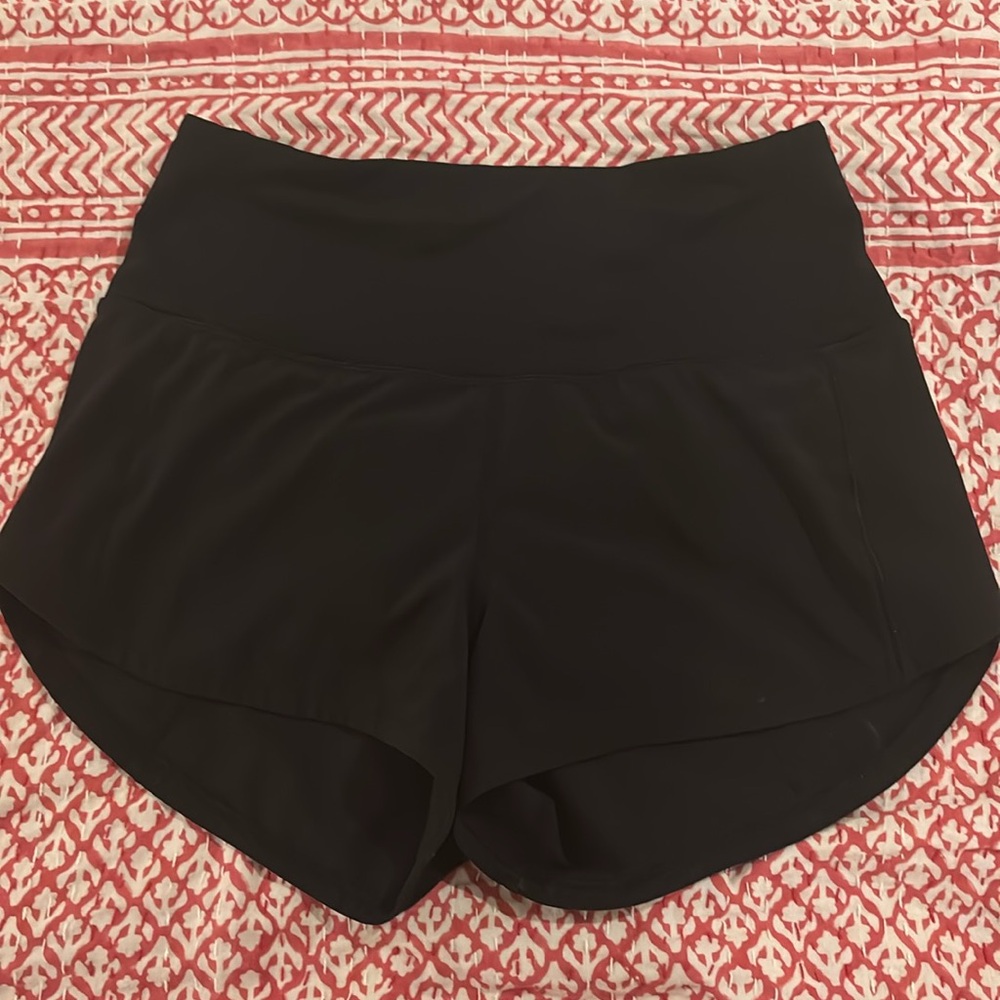 High waist 2.5 in lululemon shorts